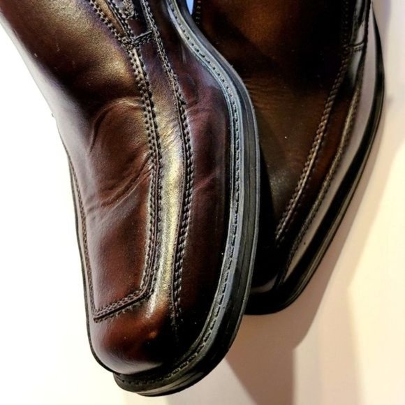 G.H. BASS & CO Brown Leather Square Toe Slip On Loafers Men's 8.5 - Picture 2 of 6